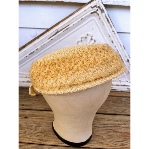 Vintage 1950s Yellow Straw Pill Box Hat Rhinestones MOD - Picture 3 of 15